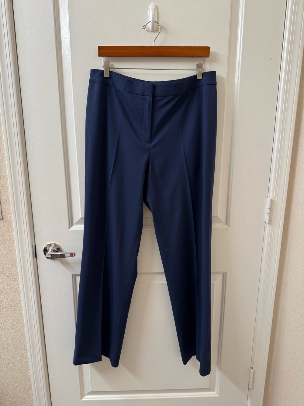 Lafayette 148 New York navy blue tailored Straight-Leg Women's Pants